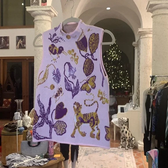 Fate Sweater Sleeveless - Picture 1 of 1